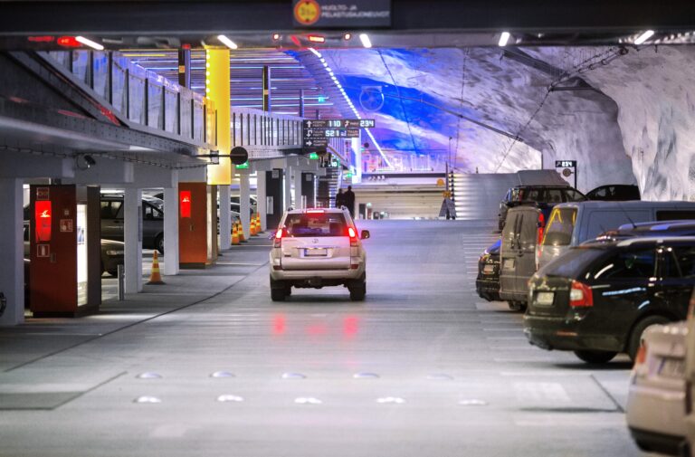 Maanalainen pysäköintilaitos